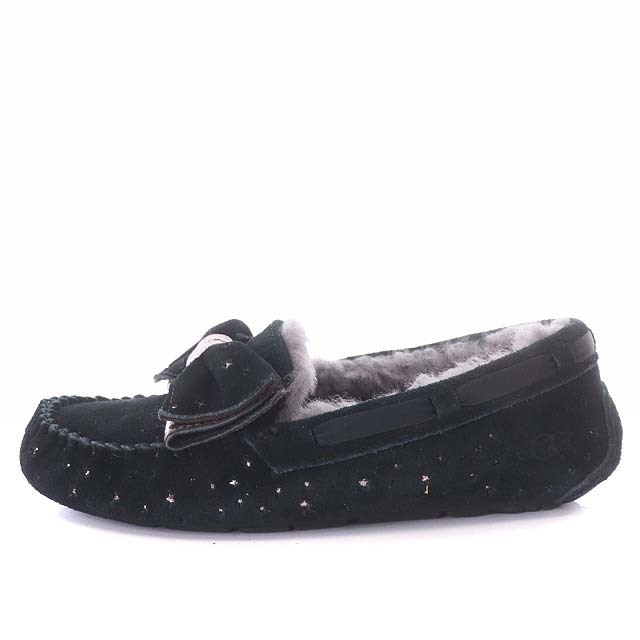 UGG(アグ)のアグ ムートンモカシンシューズ リボン USA7 24.0cm 黒 ブラック レディースの靴/シューズ(ローファー/革靴)の商品写真