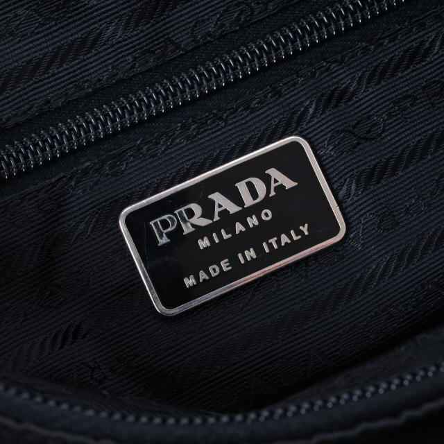 PRADA(プラダ)のPRADA B6671F ナイロン ショルダー バッグ レディースのバッグ(ショルダーバッグ)の商品写真