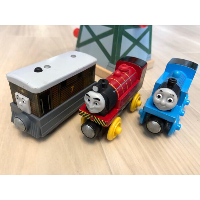 BRIO(ブリオ)のトーマス　クランキー、トビー、ビクター キッズ/ベビー/マタニティのおもちゃ(知育玩具)の商品写真