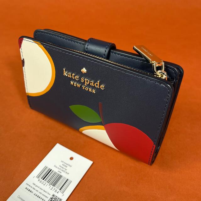 kate spade new york(ケイトスペードニューヨーク)のケイトスペード kate spade アップル 二つ折り財布 りんご柄 新品 レディースのファッション小物(財布)の商品写真