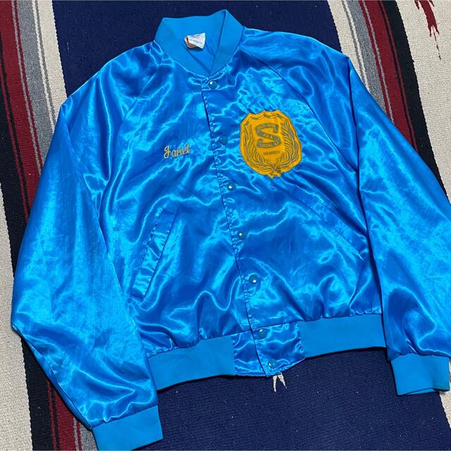 90s 古着 ヴィンテージ スタジャン USA製 刺繍 ワッペン ゆるだぼ メンズのジャケット/アウター(スタジャン)の商品写真