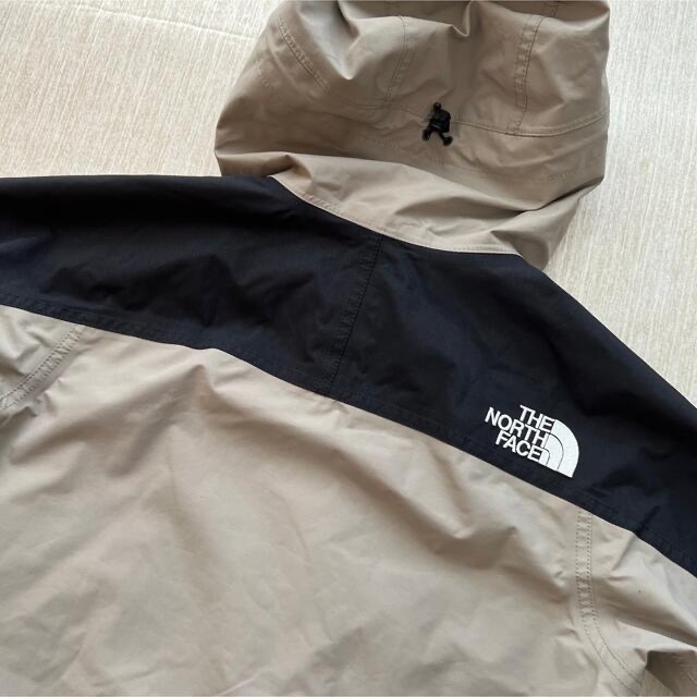 THE NORTH FACE(ザノースフェイス)のノースフェイス　マウンテンライトジャケット　L npw61831 ミネラルグレー レディースのジャケット/アウター(ナイロンジャケット)の商品写真