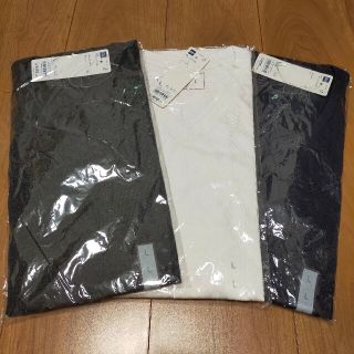 ジーユー(GU)の【新品】GU VネックTシャツ 3枚 グレー、白、ネイビー(Tシャツ/カットソー(半袖/袖なし))