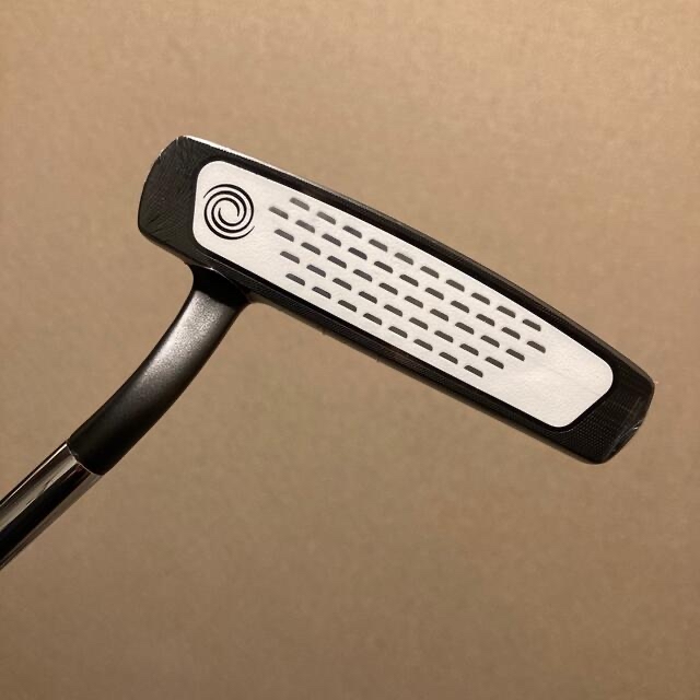 オデッセイ ストロークラボ ブラックシリーズ 34 ロッシー フロー