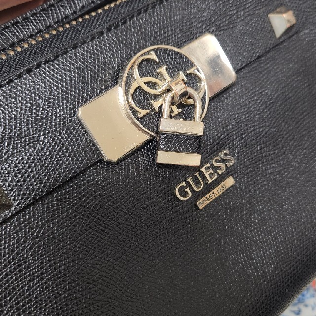 GUESS(ゲス)のGUESS 2way バッグ レディースのバッグ(ショルダーバッグ)の商品写真