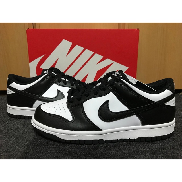 【新品】NIKE DUNK LOW RETRO WHITE/BLACK パンダ靴/シューズ