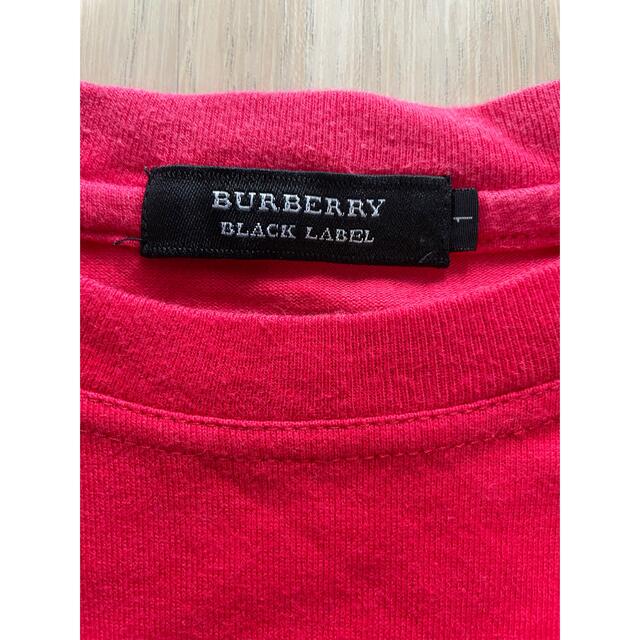 BURBERRY BLACK LABEL(バーバリーブラックレーベル)のバーバリー　Tシャツ　赤　ブラックレーベル レディースのトップス(Tシャツ(半袖/袖なし))の商品写真