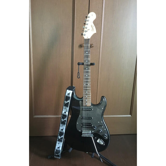 Squier スクワイヤー　ストラトキャスター　エレキギター