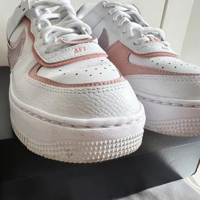 NIKE(ナイキ)のナイキ NIKE AF1シャドウ ホワイト ピンク 24cm レディースの靴/シューズ(スニーカー)の商品写真