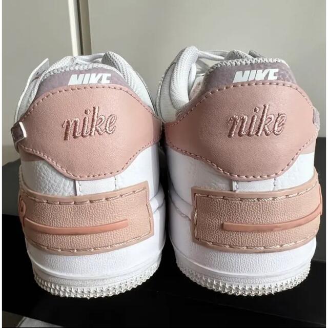 NIKE(ナイキ)のナイキ NIKE AF1シャドウ ホワイト ピンク 24cm レディースの靴/シューズ(スニーカー)の商品写真