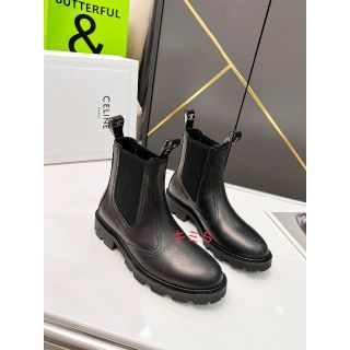 セリーヌ サイドゴアの通販 63点 | celineを買うならラクマ セリーヌ サイドゴアの通販 63点 | celineを買うならラクマ