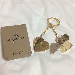 BURBERRY - バーバリー キーチャームの通販 by にゃん's shop