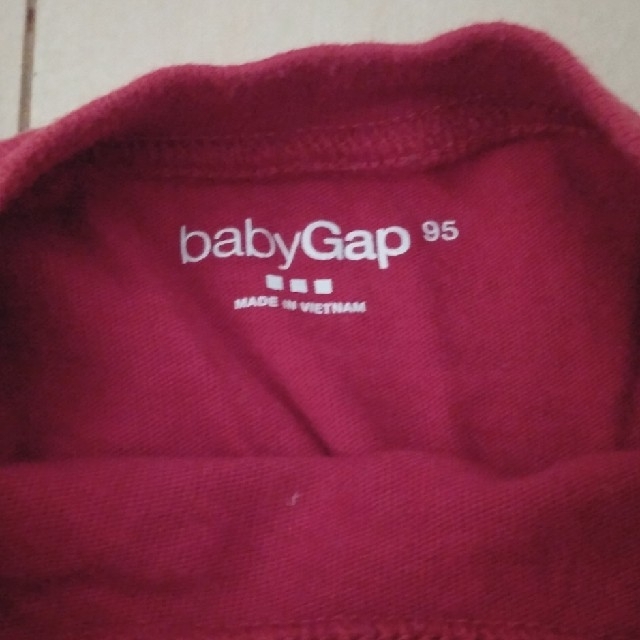 babyGAP(ベビーギャップ)のベビー　ロンＴ　ギャップ キッズ/ベビー/マタニティのキッズ服男の子用(90cm~)(Tシャツ/カットソー)の商品写真