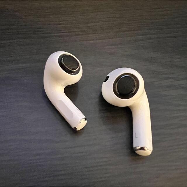 Apple(アップル)のアップル エアポッズ プロ スマホ/家電/カメラのオーディオ機器(ヘッドフォン/イヤフォン)の商品写真