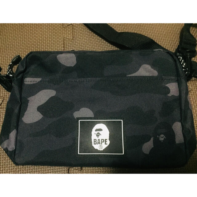 BAPE KIDS(ベイプキッズ)のbape メンズのバッグ(ショルダーバッグ)の商品写真