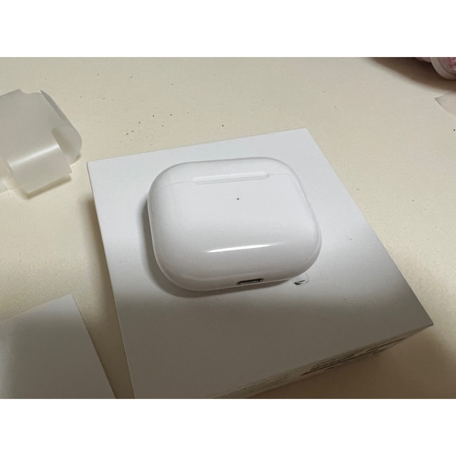 値下げ★保証期間中★ Apple Airpods 第3世代 ほぼ新品 ケース付きスマホ/家電/カメラ