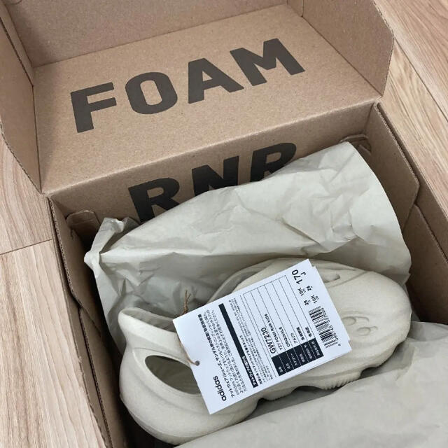 adidas KIDS YEEZY Foam Runner Sand 17cm # www.lahza.jp