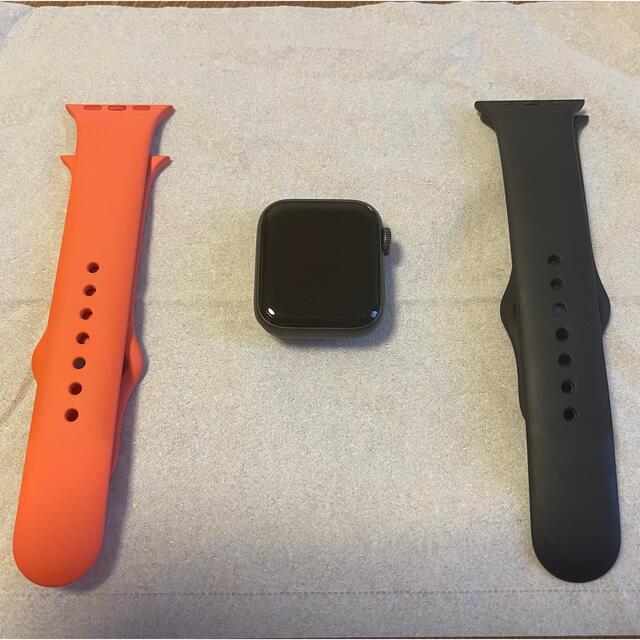 Apple Watch(アップルウォッチ)のApple Watch SE GPS 40mm スペースグレー メンズの時計(腕時計(デジタル))の商品写真