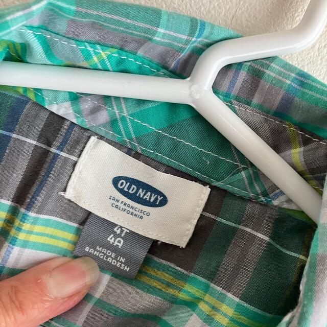 Old Navy(オールドネイビー)のキッズ4T♡オールドネイビー♡チェックシャツ♡２枚セット キッズ/ベビー/マタニティのキッズ服男の子用(90cm~)(Tシャツ/カットソー)の商品写真