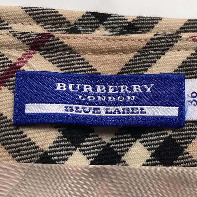 BURBERRY BLUE LABEL(バーバリーブルーレーベル)のバーバリーブルーレーベル ミニスカート 36 レディースのスカート(ミニスカート)の商品写真