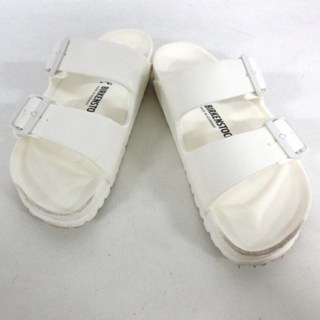 BIRKENSTOCK(ビルケンシュトック)のビルケンシュトック サンダル 24美品  白 レディースの靴/シューズ(サンダル)の商品写真