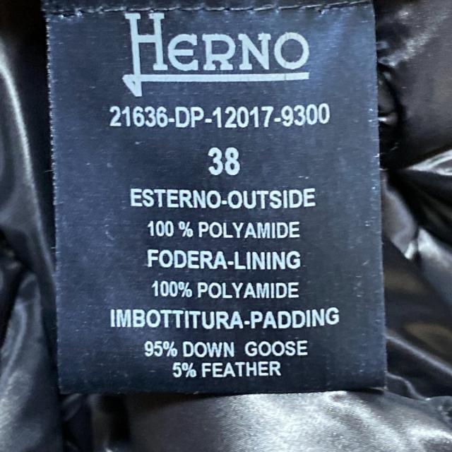 HERNO(ヘルノ)のヘルノ ダウンコート サイズ38 S - 黒 レディースのジャケット/アウター(ダウンコート)の商品写真