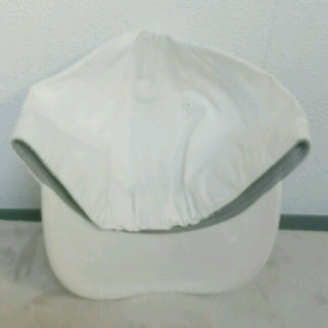 H&M(エイチアンドエム)のH&M キャップ 帽子 白 メンズの帽子(キャップ)の商品写真