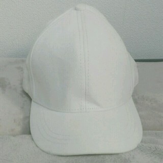 エイチアンドエム(H&M)のH&M キャップ 帽子 白(キャップ)