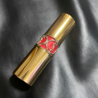 イヴサンローランボーテ(Yves Saint Laurent Beaute)のイブ・サンローラン　ルージュ ヴォリュプテ シャイン(口紅)