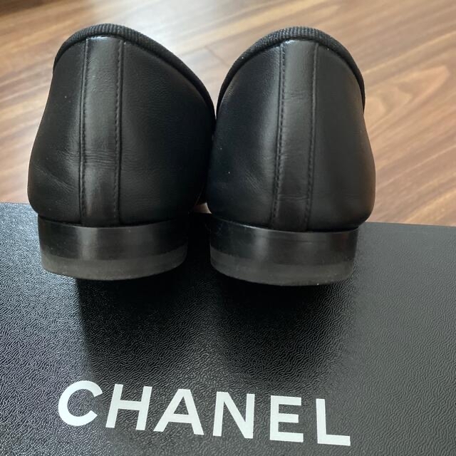 CHANEL(シャネル)のシャネル　バレリーナ　黒　35.5 レディースの靴/シューズ(バレエシューズ)の商品写真