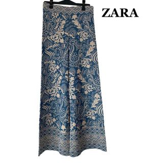 ザラ(ZARA)の【美品】ZARA フレアパンツ 花柄 ゴージャス ラテン柄 上品 大人(カジュアルパンツ)