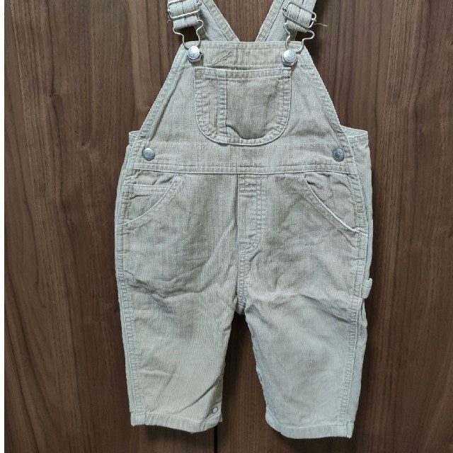 babyGAP(ベビーギャップ)のBabyGAP 白色 コーデュロイ サロペット／８０〜９０センチ キッズ/ベビー/マタニティのベビー服(~85cm)(パンツ)の商品写真