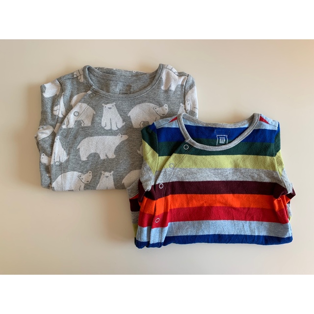 GAP(ギャップ)のGAP 長袖ボディ肌着2枚組 12-18m キッズ/ベビー/マタニティのベビー服(~85cm)(肌着/下着)の商品写真