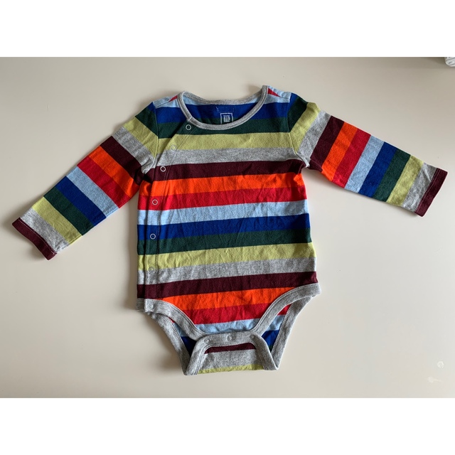 GAP(ギャップ)のGAP 長袖ボディ肌着2枚組 12-18m キッズ/ベビー/マタニティのベビー服(~85cm)(肌着/下着)の商品写真