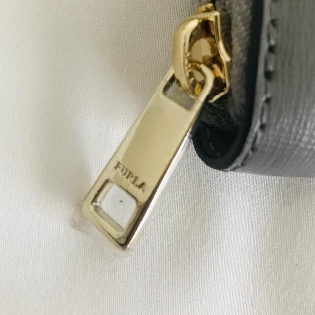 Furla(フルラ)の【新品未使用】フルラFURLA 長財布　財布　グレー　ラウンド財布 レディースのファッション小物(財布)の商品写真