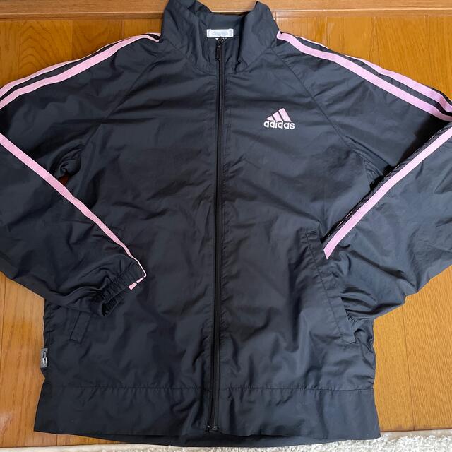 adidas(アディダス)のadidas ウィンドブレーカー　黒　150 キッズ/ベビー/マタニティのキッズ服女の子用(90cm~)(ジャケット/上着)の商品写真