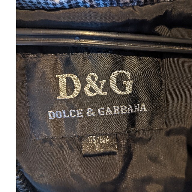 DOLCE&GABBANA(ドルチェアンドガッバーナ)の【お取引中】D&G ダウンベスト レディースのジャケット/アウター(ダウンベスト)の商品写真