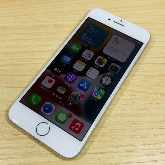 Apple(アップル)のSimﾌﾘｰ iPhone7 32GB BL100% P13 スマホ/家電/カメラのスマートフォン/携帯電話(スマートフォン本体)の商品写真