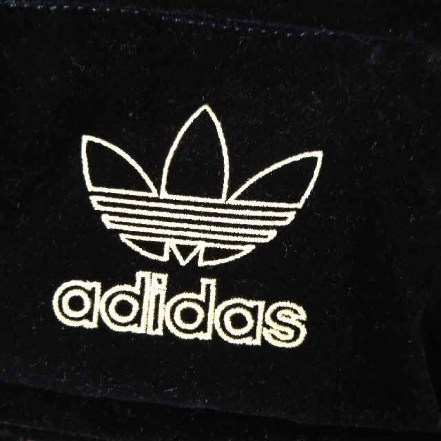 adidas(アディダス)のアディダス リュック ベロア調 黒 adidas レディースのバッグ(リュック/バックパック)の商品写真