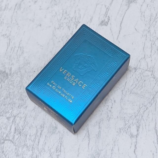 Gianni Versace(ジャンニヴェルサーチ)の新品＊ヴェルサーチェ エロス メンズ オードトワレ 5ml 廃盤 レア香水EDT コスメ/美容の香水(香水(男性用))の商品写真