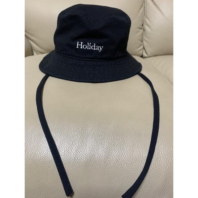 holiday(ホリデイ)のHOLIDAY x CA4LA WASH BUCKET HAT♦︎ブラック レディースの帽子(ハット)の商品写真