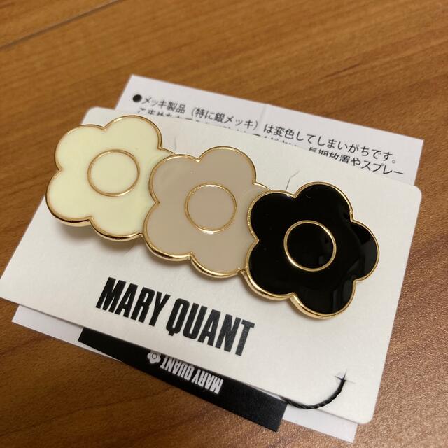 MARY QUANT(マリークワント)のマリークワント　デイジー　ヘアクリップ　黒 レディースのヘアアクセサリー(バレッタ/ヘアクリップ)の商品写真