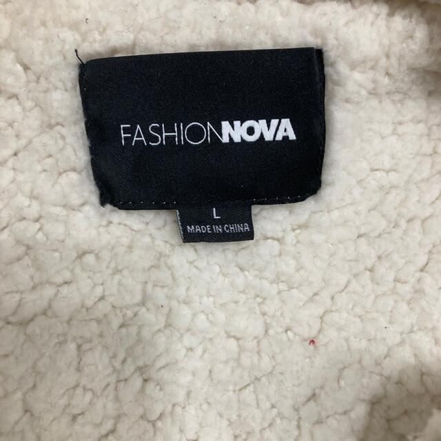 fashion nova モコモコジャケット レディースのジャケット/アウター(ダウンジャケット)の商品写真