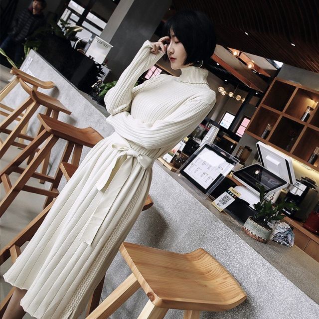ゆったり着れる ニット ミモレ丈 ワンピース 着痩せ タートルネック 長袖