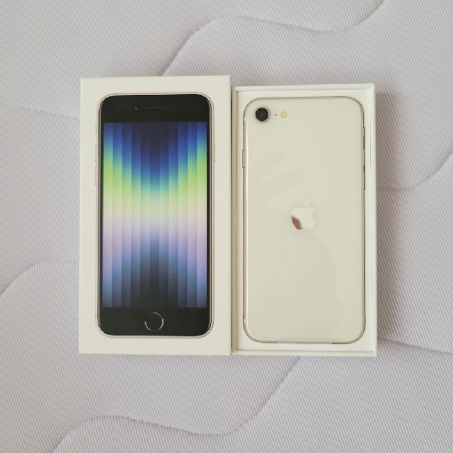Apple(アップル)のiPhoneSE3 スターライト 64GB SIMフリー　AppleCare可能 スマホ/家電/カメラのスマートフォン/携帯電話(スマートフォン本体)の商品写真