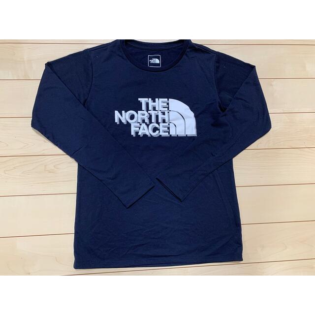 THE NORTH FACE(ザノースフェイス)の新品　ノースフェイス　ロンT NTW82074 ネイビー　M スポーツ/アウトドアのランニング(ウェア)の商品写真