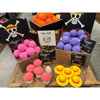 LUSH - LUSH、ワンピースバスボム5種セットの通販|ラクマ