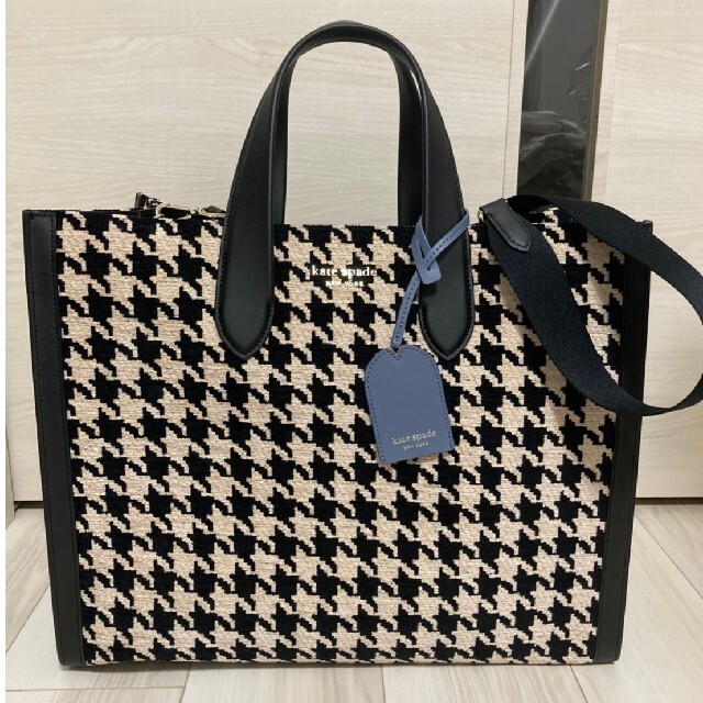 kate spade new york(ケイトスペードニューヨーク)のケイトスペード トートバッグ 千鳥格子 千鳥柄 レディースのバッグ(トートバッグ)の商品写真