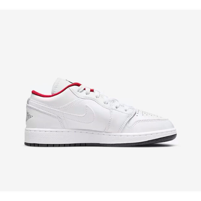 NIKE(ナイキ)の①点限定24.5㎝【新品】NIKE GS  AIR JORDAN 1 LOW レディースの靴/シューズ(スニーカー)の商品写真