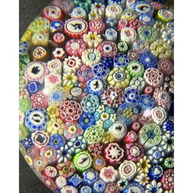 ネットオンラインストア BACCARAT バカラ ペーパーウェイト クリスタル 12星座と花の絨毯 工芸品